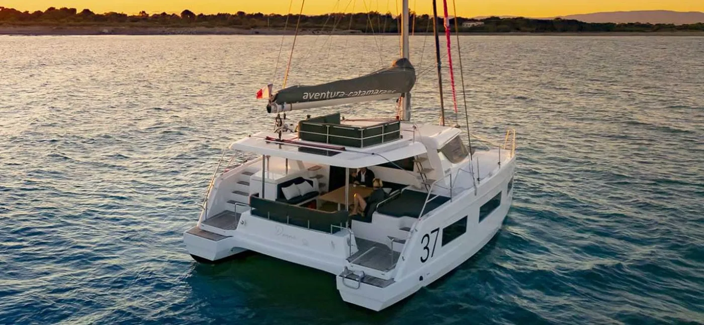 Classic - Catamaran in Porto-Vecchio