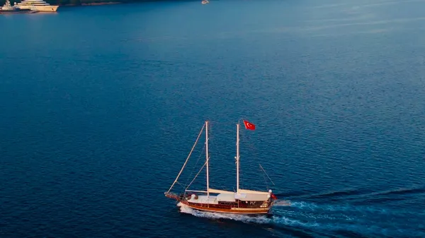 Yuksel Deniz