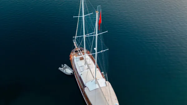 Yuksel Deniz