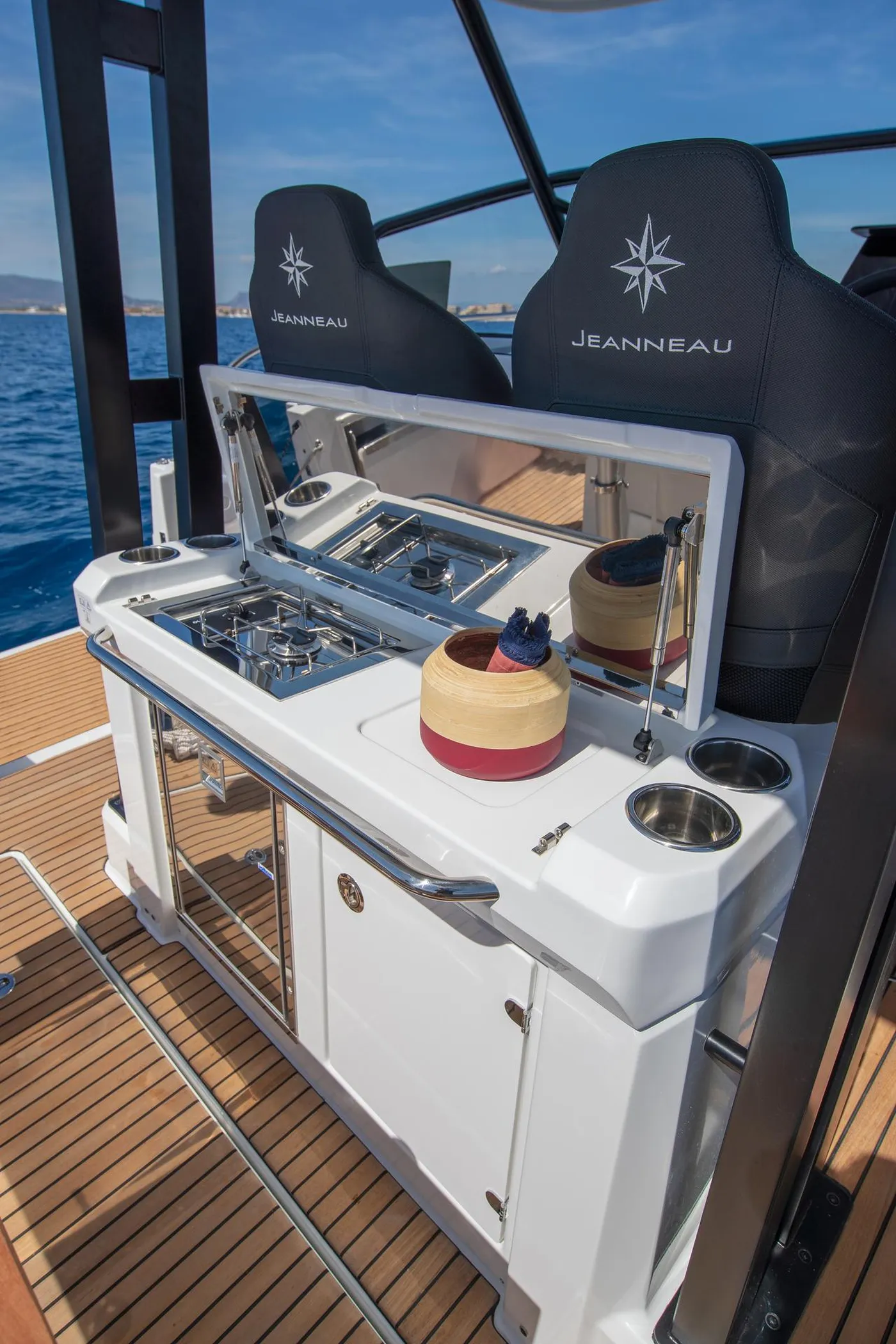 Classic - Motor Yacht in Baia