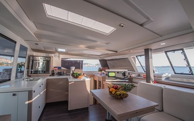 NOU NOU 1 - Skippered - Green Wave