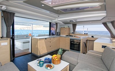 Helidoni - Skippered