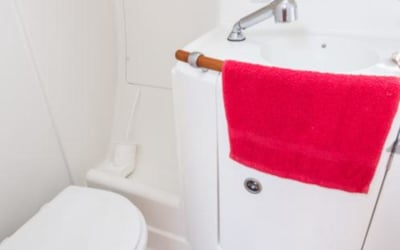 Simonetta (Bow Thruster, electric heads, Solar Panel)