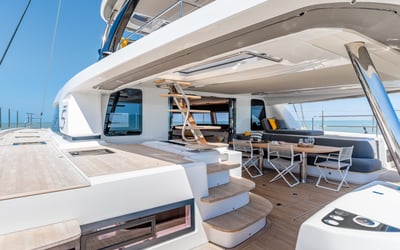 SAILUXE - La Controra