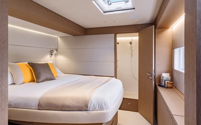 SAILUXE - La Controra