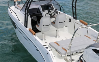 Beneteau 8