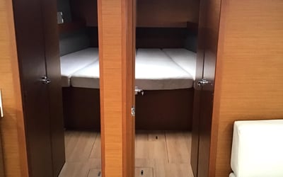 Helia (A/C, Gen. 10kVA, Electric Winch NEW 2022)