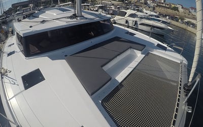 Fountaine Pajot Aastrea 42