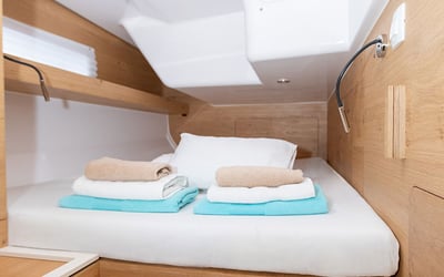 OLLIE new 2024 (air condition, cross-cut dacron sails)