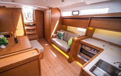 MALIN (owner version, new sails 2024., air condition, generator)