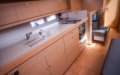 MADICKEN (new sails 2024., air condition)