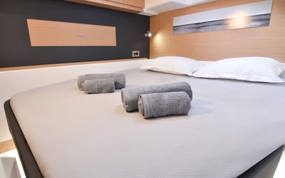 Paris (Dufour Catamaran 48)