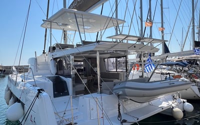 Star Velvet (A/C, Generator, Water Maker, dishwasher)