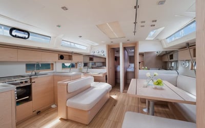 Barracuda (Refit 2026 - A/C - Generator - Electric Heads - 12 Pax)