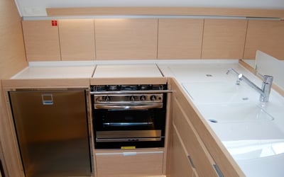 Betelgeuse (Electric Heads, Inverter)