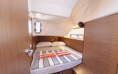 Miro 2022 ( Beneteau Oceanis 40.1 ft)