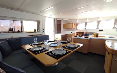 The Full House - (A/C - Generator - Refit 2021)