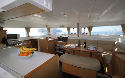 Vegas  - (A/C - Generator - Refit 2021)