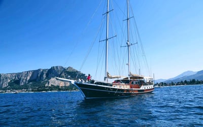 Aeolian Island Cabin 4