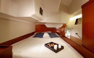 Nabucco: Forward Cabin #2 (Cabin Charter - 2 pax) Fully Crewed, ALL EXPENSES