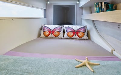 Moorings 433 PC Club