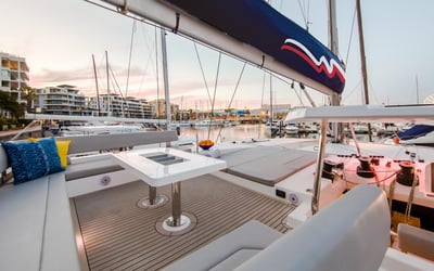 Moorings 5000-5 Club