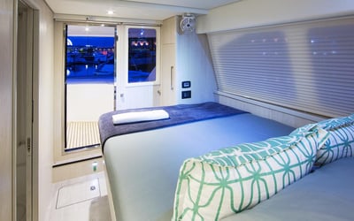 Moorings 5800 Crewed