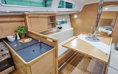 Sunsail Sun Odyssey 319 Classic