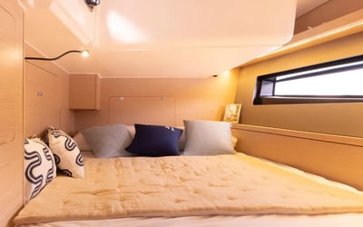 Sunsail 41.3 Premium Plus