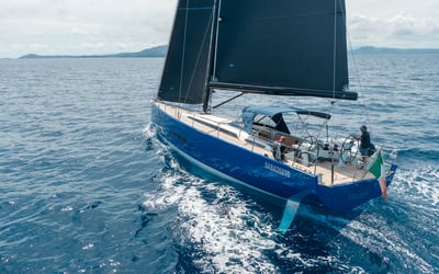 Avalon - Luxury - A/C, Watermaker