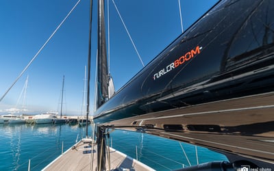 Avalon - Luxury - A/C, Watermaker