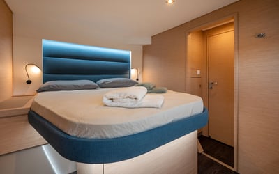 Smeralda - A/C, Generator, Water maker