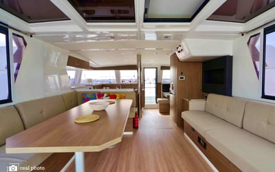 Ferdi - A/C, Generator, Water maker