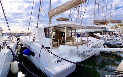 Ferdi - A/C, Generator, Water maker