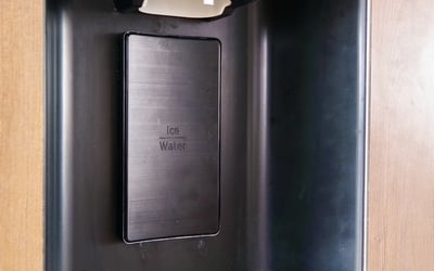 Monia - A/C, Generator, Water maker