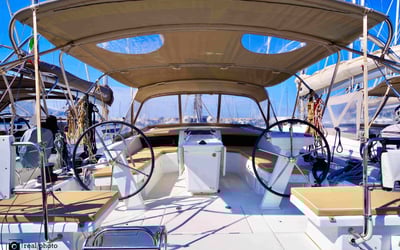 Nora - Water maker, Solar Panel