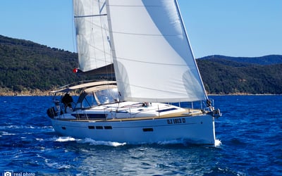 Bianca - Water maker, Solar Panel