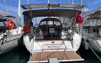 Sail Venus