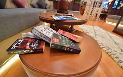 Luxury suite upper deck