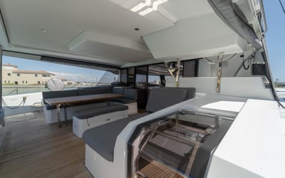 Kali II - Luxury Aeolian Experience