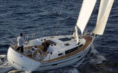 Bavaria Cruiser 37