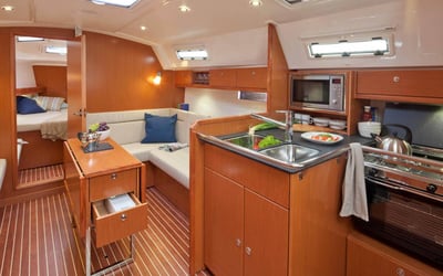 Bavaria Cruiser 36