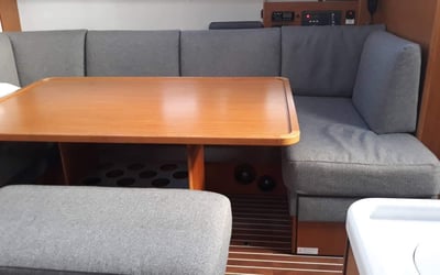 Bavaria Cruiser 46 Style