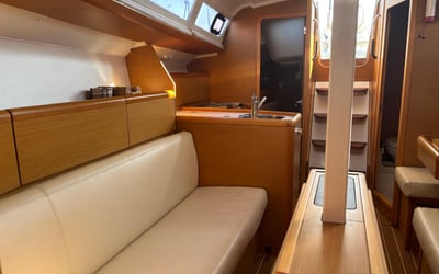 Sun Odyssey 33i