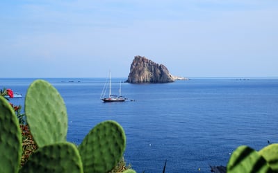 Aeolian Island Cabin 2