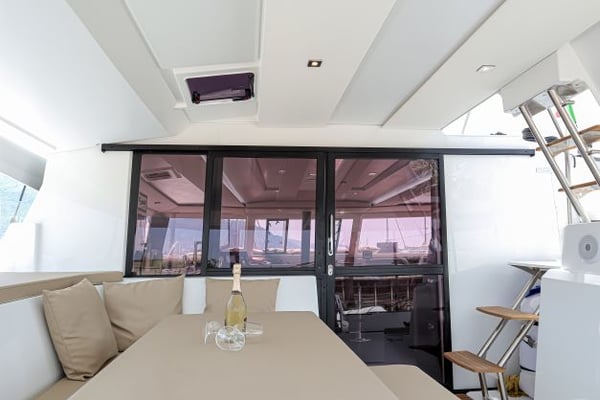 Lalena (WM - A/C - Generator)