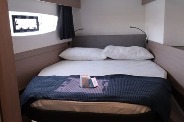 Lalena (WM - A/C - Generator)