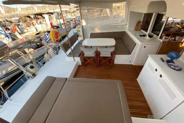 AEROPI  |⛵ VIP, Skippered Only, Watermaker, Generator, AC, BBQ