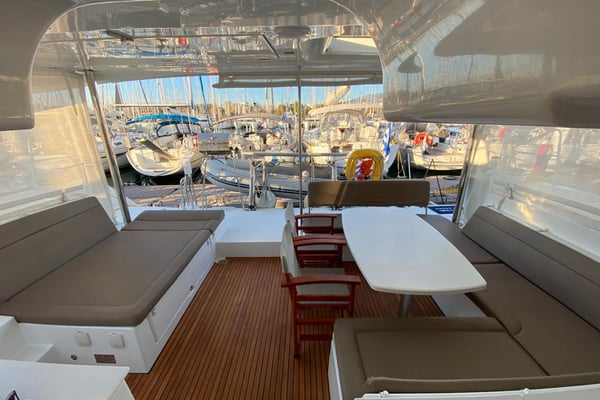 AEROPI  |⛵ VIP, Skippered Only, Watermaker, Generator, AC, BBQ