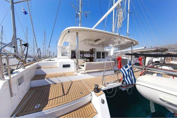 AEROPI  |⛵ VIP, Skippered Only, Watermaker, Generator, AC, BBQ